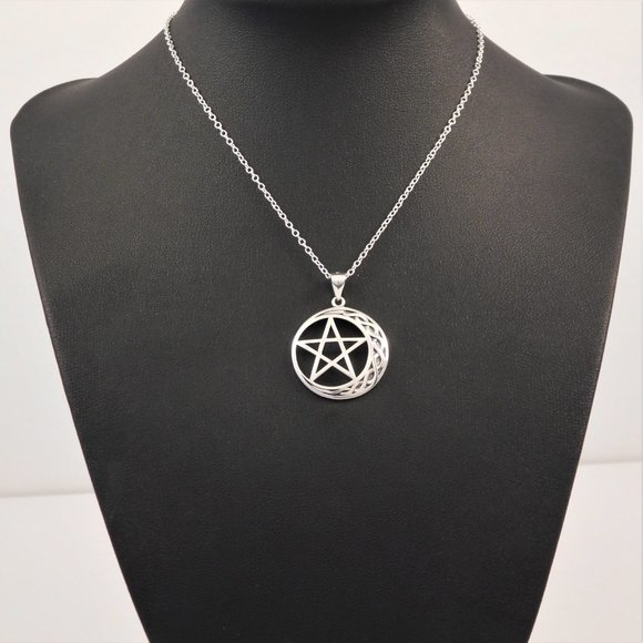 Wicca Moon and Pentacle 925 Silver Necklace - Picture 3 of 4